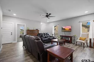 16134 Crossing Cir, Lindale, TX 75771 - Photo 15