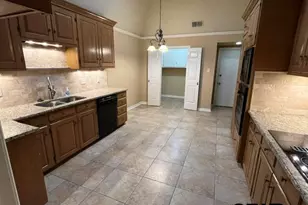 418 Woodland Hills Dr, Tyler, TX 75701 - Photo 7
