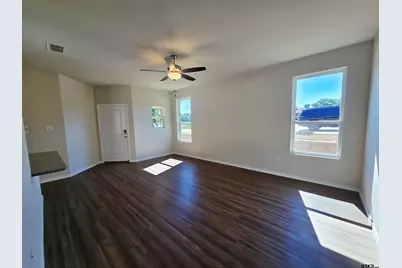 611 Park Central, Chandler, TX 75758 - Photo 5