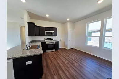 611 Park Central, Chandler, TX 75758 - Photo 3