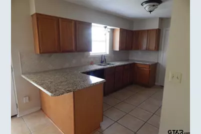 808 Corey, Whitehouse, TX 75791 - Photo 25