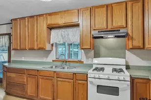 600 N Lake St, Waskom, TX 75692 - Photo 11