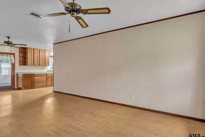 600 N Lake St, Waskom, TX 75692 - Photo 5