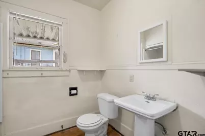 817 S Kennedy, Tyler, TX 75701 - Photo 19