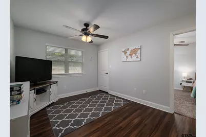 416 Hyde Park Dr, Chandler, TX 75758 - Photo 15