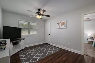 416 Hyde Park Dr, Chandler, TX 75758 - Photo 15