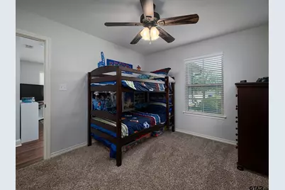 416 Hyde Park Dr, Chandler, TX 75758 - Photo 17