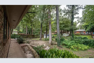 2321 Brookhaven Dr, Tyler, TX 75701 - Photo 3