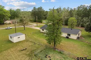 155 Angela Ln, Henderson, TX 75654 - Photo 1