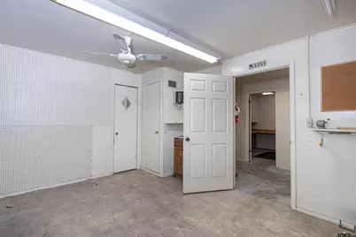 3037 E 5th St, Tyler, TX 75701 - Photo 9