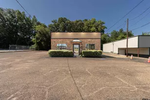 3037 E 5th St, Tyler, TX 75701 - Photo 1