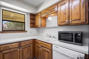 411 Shady Ln, Whitehouse, TX 75791 - Photo 17