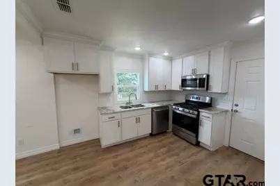 612 S Confederate Ave, Tyler, TX 75701 - Photo 13