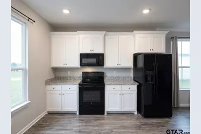252 Oak Valley, Gilmer, TX 75645 - Photo 11