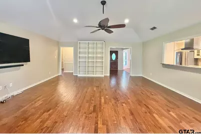 3308 Moss, Tyler, TX 75707 - Photo 19