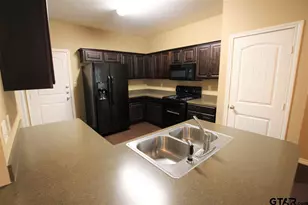 19401 King Ranch Dr, Flint, TX 75762 - Photo 7