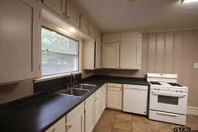 812 S Palmer, Tyler, TX 75701 - Photo 9