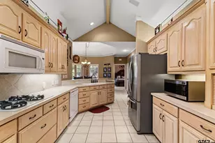 3621 Rock Creek Dr, Tyler, TX 75707 - Photo 7