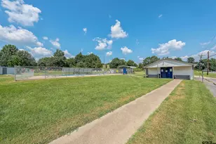 360 W Elm St, Murchison, TX 75778 - Photo 37