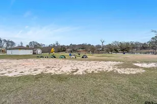 360 W Elm St, Murchison, TX 75778 - Photo 33