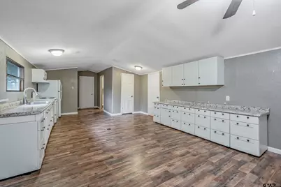 360 W Elm Street, Murchison, TX 75778 - Photo 7