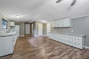 360 W Elm St, Murchison, TX 75778 - Photo 7