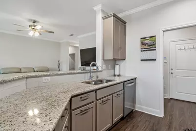 6074 Hamilton Meadows Way, Tyler, TX 75703 - Photo 9