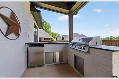 1572 Maple Circle, Tyler, TX 75703 - Photo 43