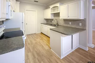 3426 Bienville Court, Tyler, TX 75701 - Photo 9
