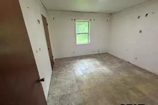 4465 W Commerce Ave, Gladewater, TX 75647 - Photo 9