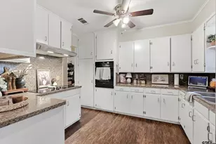 106 Highland Dr, Pittsburg, TX 75686 - Photo 13