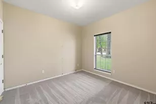 345 Bunker Dr, Tyler, TX 75703 - Photo 17