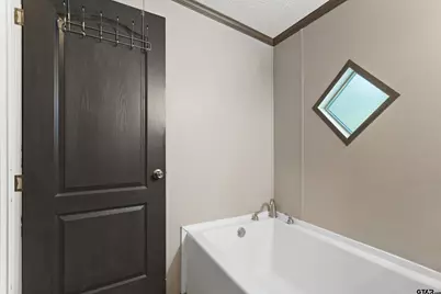 17210 Countrywood, Lindale, TX 75771 - Photo 13