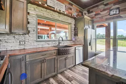 13687 Cr 4188, Henderson, TX 75654 - Photo 3
