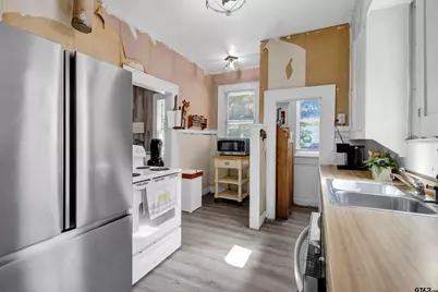 106 N College Street, Marshall, TX 75670 - Photo 21