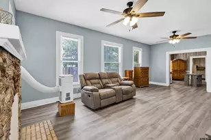 106 N College St, Marshall, TX 75670 - Photo 15