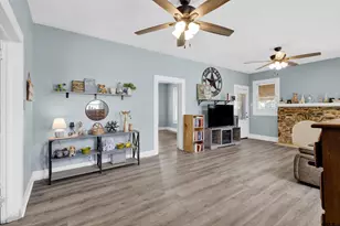 106 N College St, Marshall, TX 75670 - Photo 17