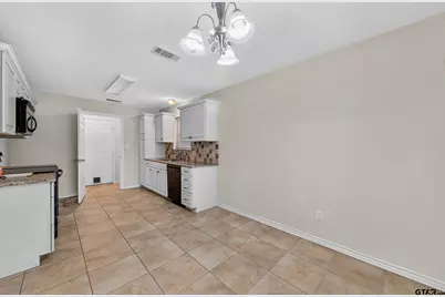 11185 Meadows Drive, Flint, TX 75762 - Photo 7