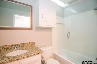 5823 Hollytree, Tyler, TX 75703 - Photo 23