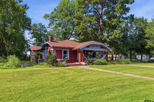 542 Jefferson, Pittsburg, TX 75686 - Photo 1