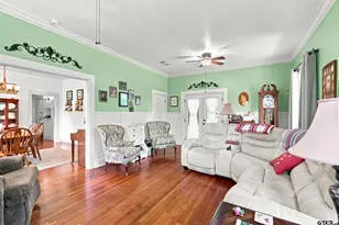 542 Jefferson, Pittsburg, TX 75686 - Photo 9