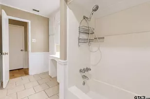 1817 Suanne Dr, Tyler, TX 75701 - Photo 29