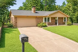 1817 Suanne Dr, Tyler, TX 75701 - Photo 1