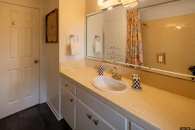 823 Watkins, Tyler, TX 75701 - Photo 29
