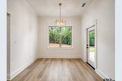 19421 Cedarpark Pl, Lindale, TX 75771 - Photo 15