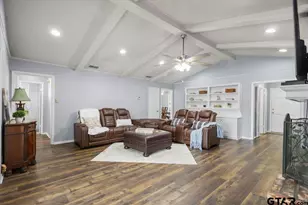 1100 Foxglove Ln, Tyler, TX 75703 - Photo 7