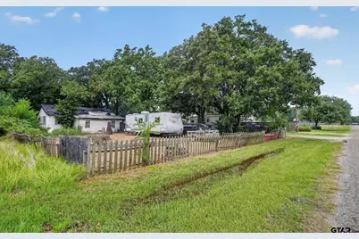 343 Southern Oaks Dr, Streetman, TX 75859 - Photo 1