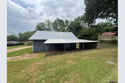 307 Russell, Hughes Springs, TX 75656 - Photo 5