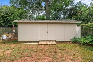 116 Larkspur Ln, Palestine, TX 75803 - Photo 37