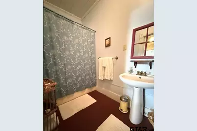 202 Graham St, Mineola, TX 75773 - Photo 3